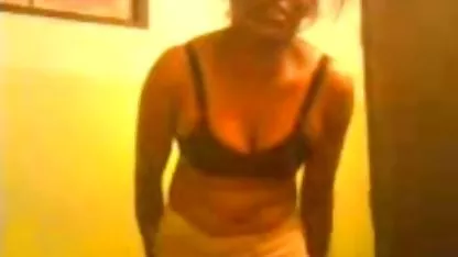 Hitam, raja dari video janda muda sange pulau liar