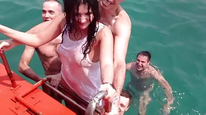 Naomi Russell seks bokeb tante sange