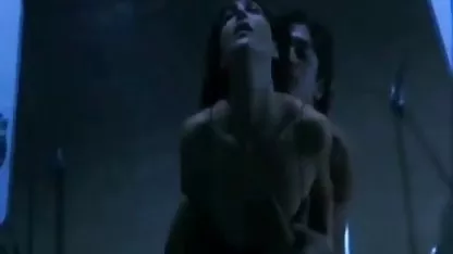 Tinju tante bahenol sange perempuan