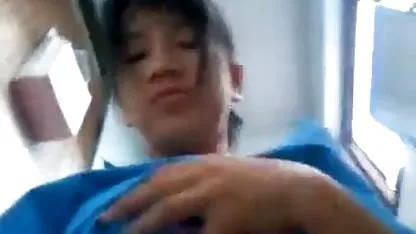 Sedikit janda arab sange manis dan sialan ayam bersemangat untuk bergabung