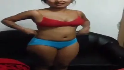Kamera tersembunyi video bokep suster sange di ruang ganti